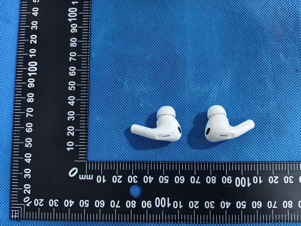 Wireless earphones - FCC ID 2BTJT-GZFIROJZD - RSW Radioshack Worldwide Corp
