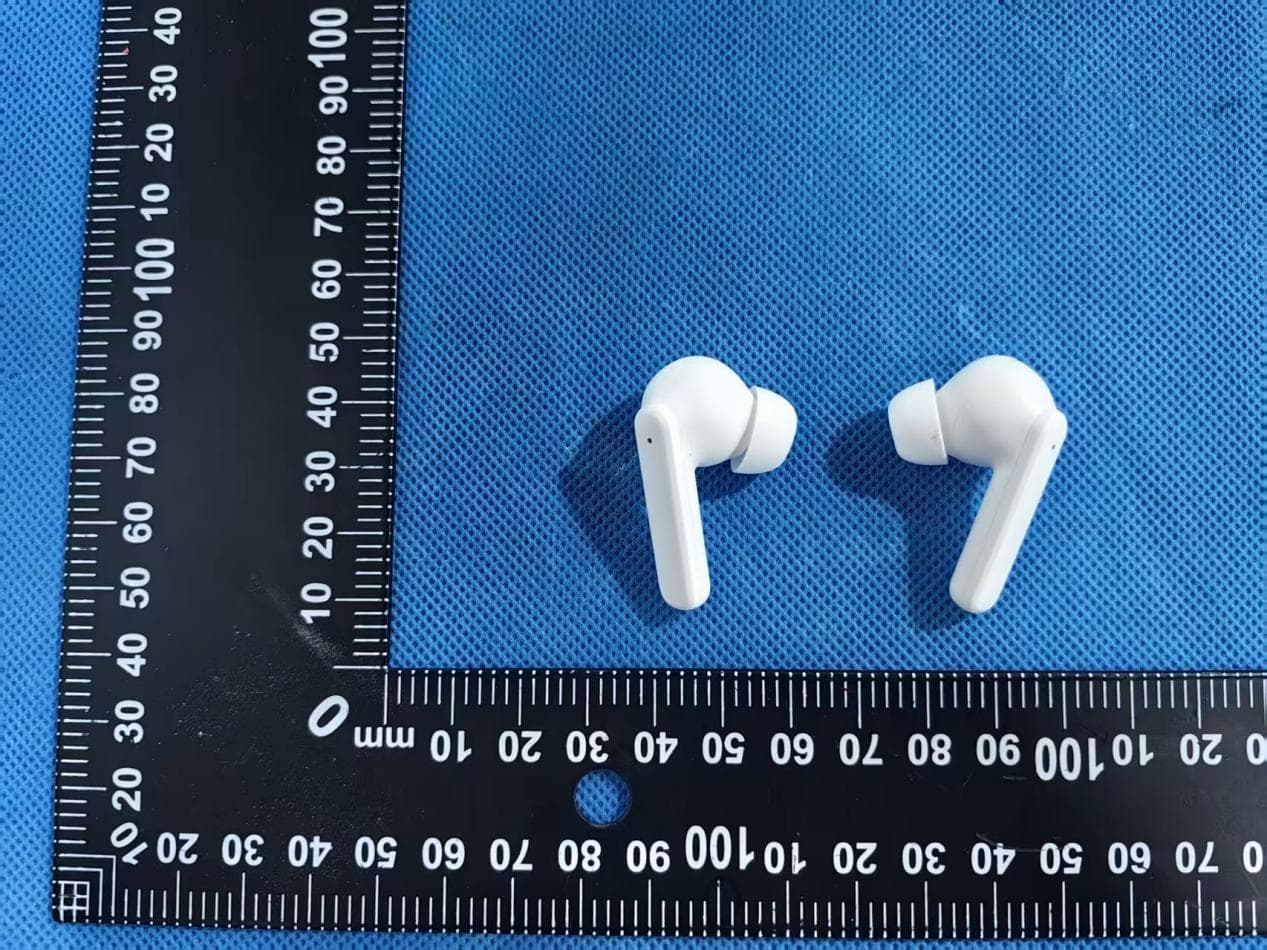 Wireless earphones - FCC ID 2BTJT-GZFIROJZG - RSW Radioshack Worldwide Corp