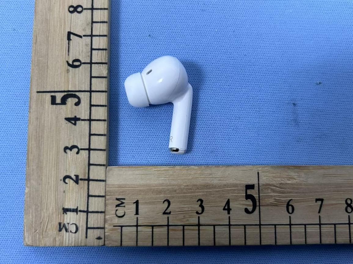 TWS Bluetooth headset - FCC ID 2BTLO-G16ANC - Shenzhen Qiguo Technology Co.,Ltd. (4)