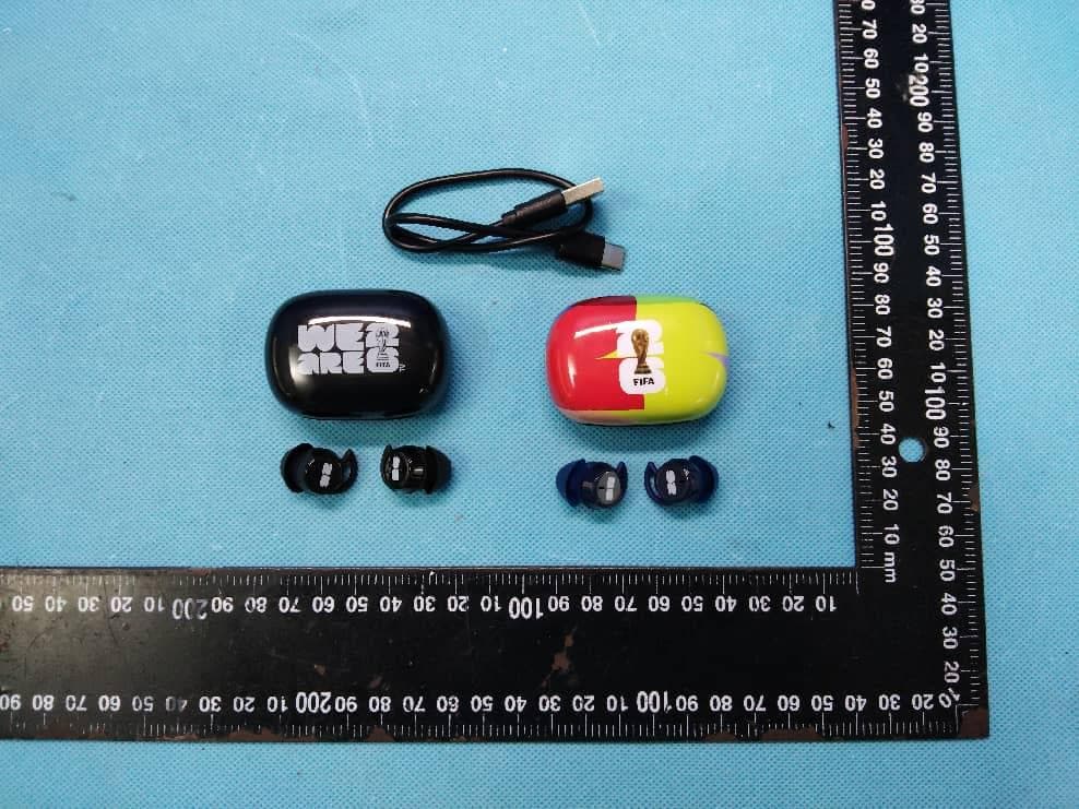 FIFA Wireless Earphones - FCC ID 2BTLR-F26E06 - Shenzhen Cantianshu Information Technology Co., Ltd.