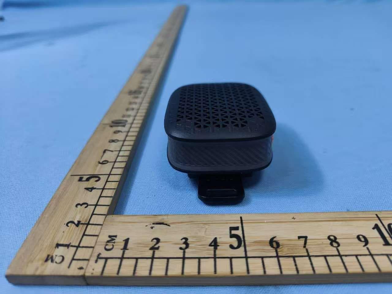 Wireless Speaker - FCC ID 2BTN9-BS002A - Shenzhen Lilanda Technology Co., Ltd. (3)