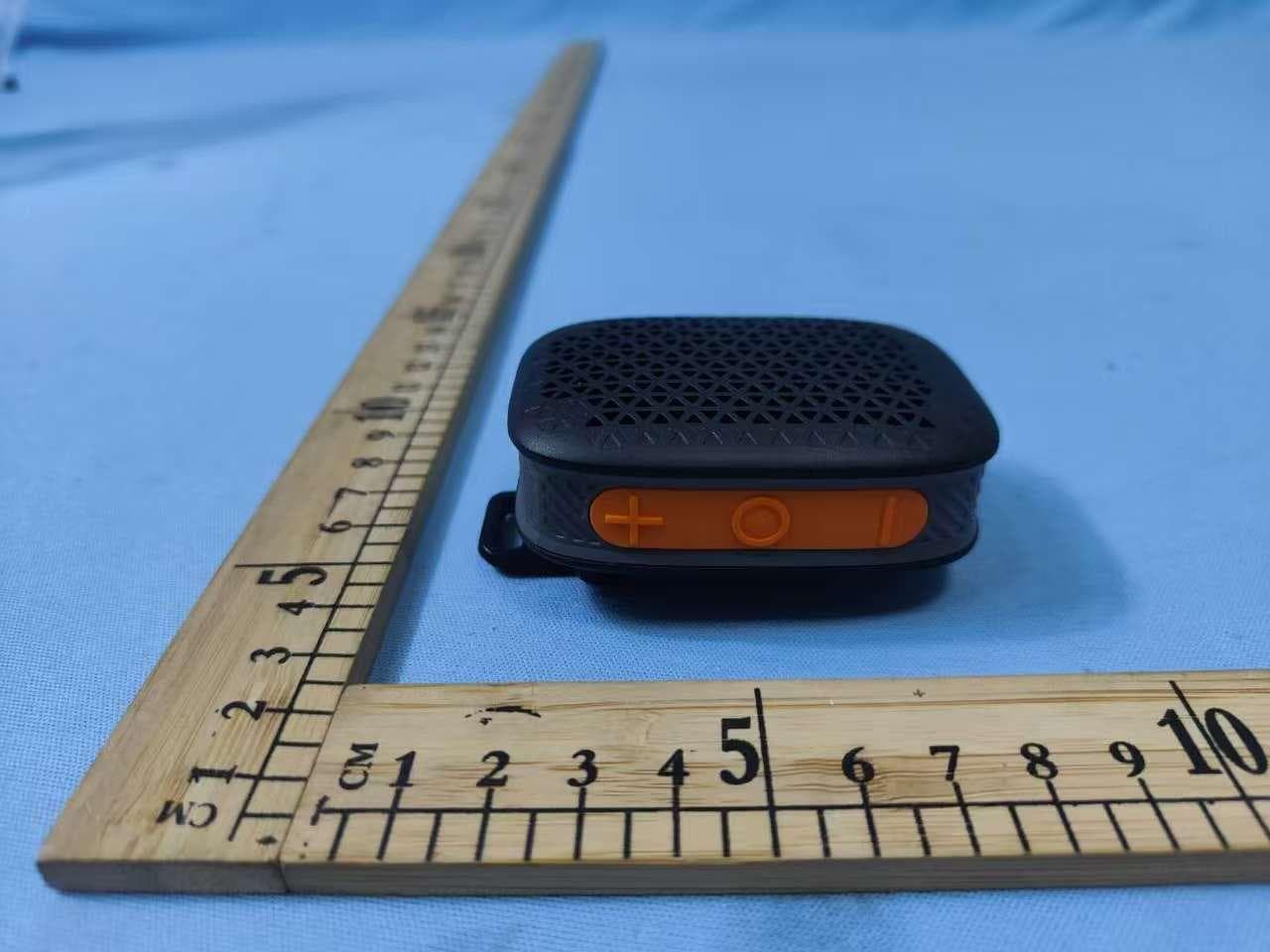Wireless Speaker - FCC ID 2BTN9-BS002A - Shenzhen Lilanda Technology Co., Ltd. (4)