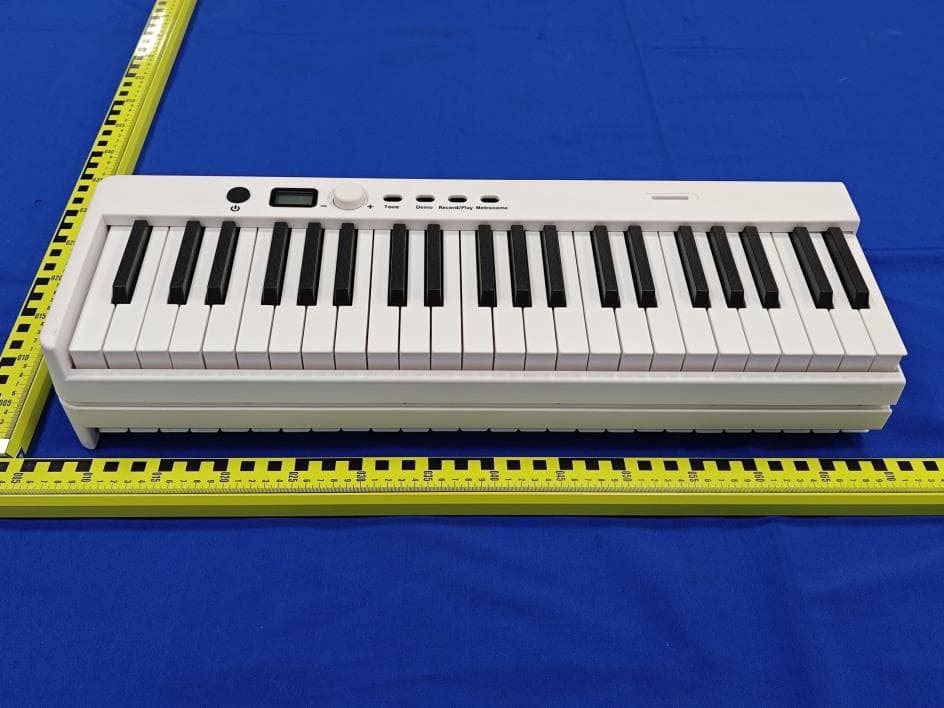 Digital Piano - FCC ID 2BTPM-LJCHBX20 - Dongguan shijulvtemaoyi Co., Ltd.