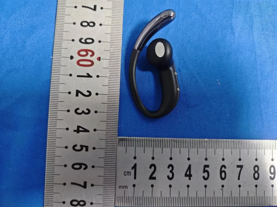Bluetooth earphones - FCC ID 2BTQ3-Q26 - Shenzhen Hongda Huatai Technology Co., Ltd (3)