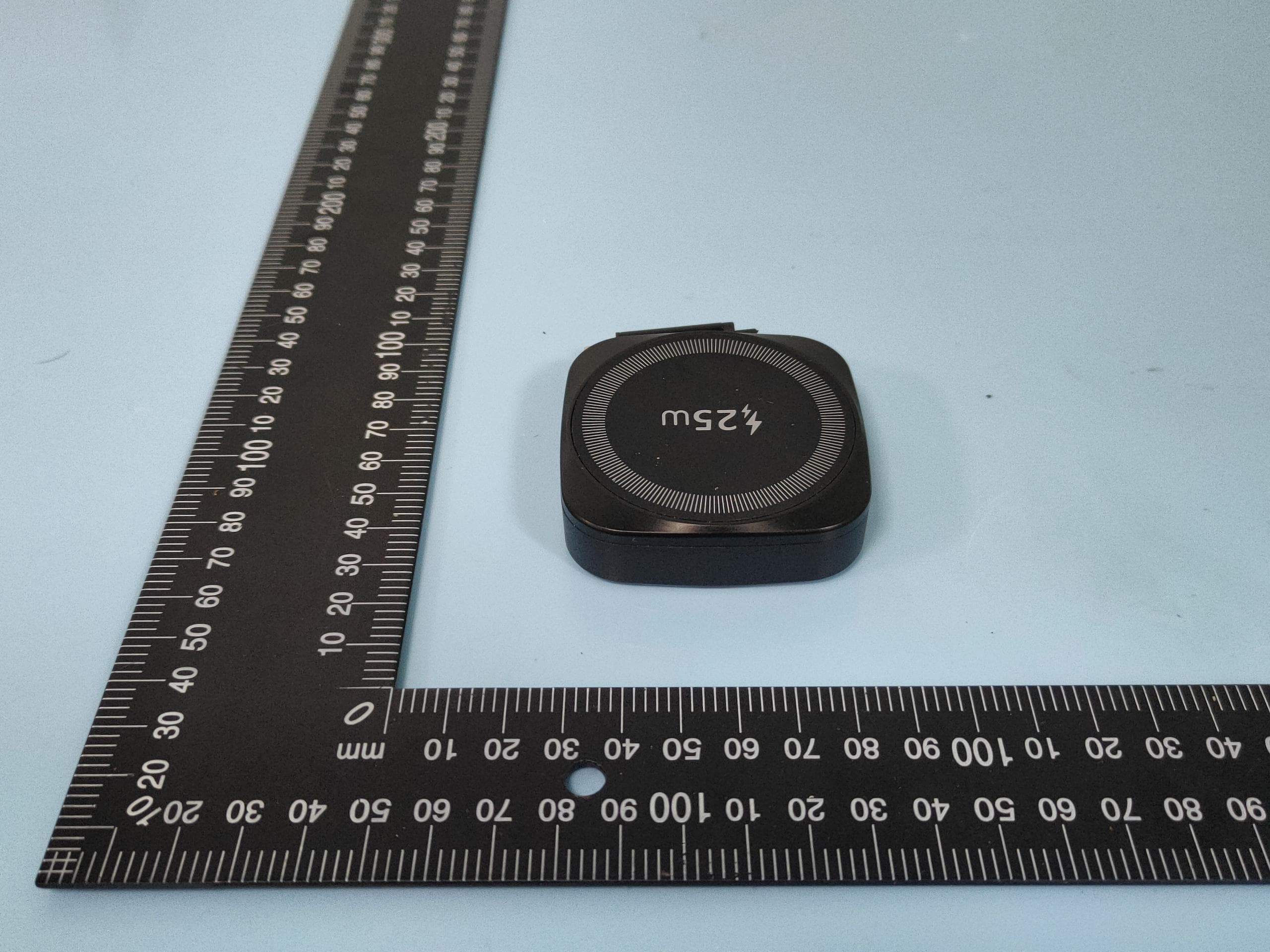 25W Magnetic Wireless Charger - FCC ID 2BTRD-IW51 - Shenguang Jiyuan Intelligent Manufacturing (Shenzhen) Technology Co., Ltd. (4)