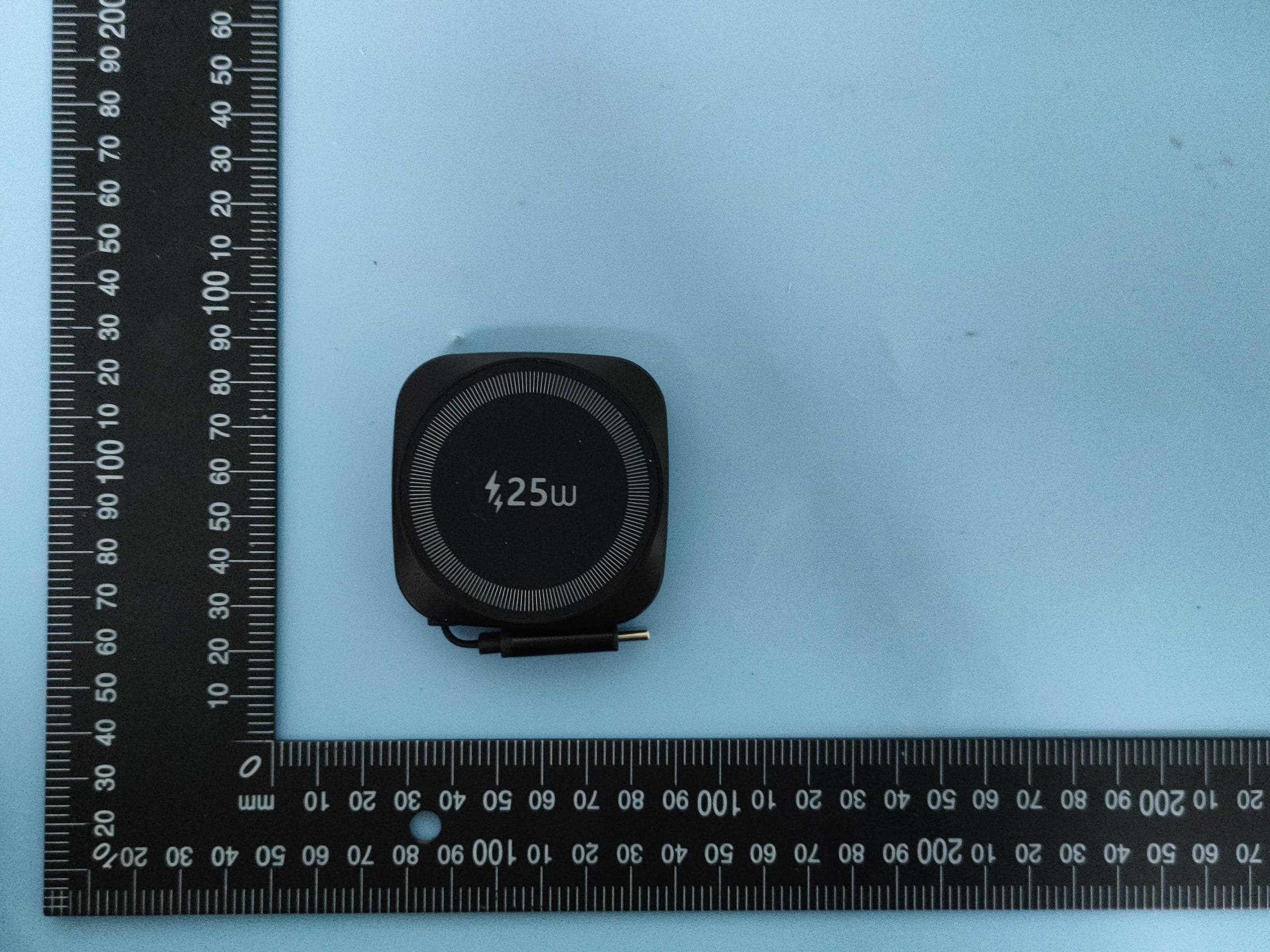 25W Magnetic Wireless Charger - FCC ID 2BTRD-IW51 - Shenguang Jiyuan Intelligent Manufacturing (Shenzhen) Technology Co., Ltd. (3)