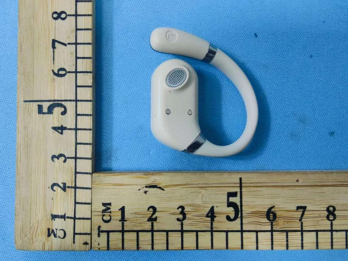 OWS Bluetooth earphones - FCC ID 2BTRQ-YW22 - MITZU GLOBAL LLC (2)