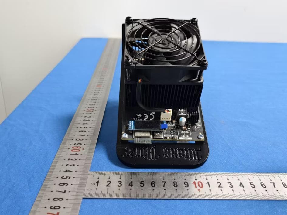 Bitaxe 703 - FCC ID 2BTSI-703 - Shenzhen Ji'an XinCloud ComputingTechnology Co.,Ltd. (2)