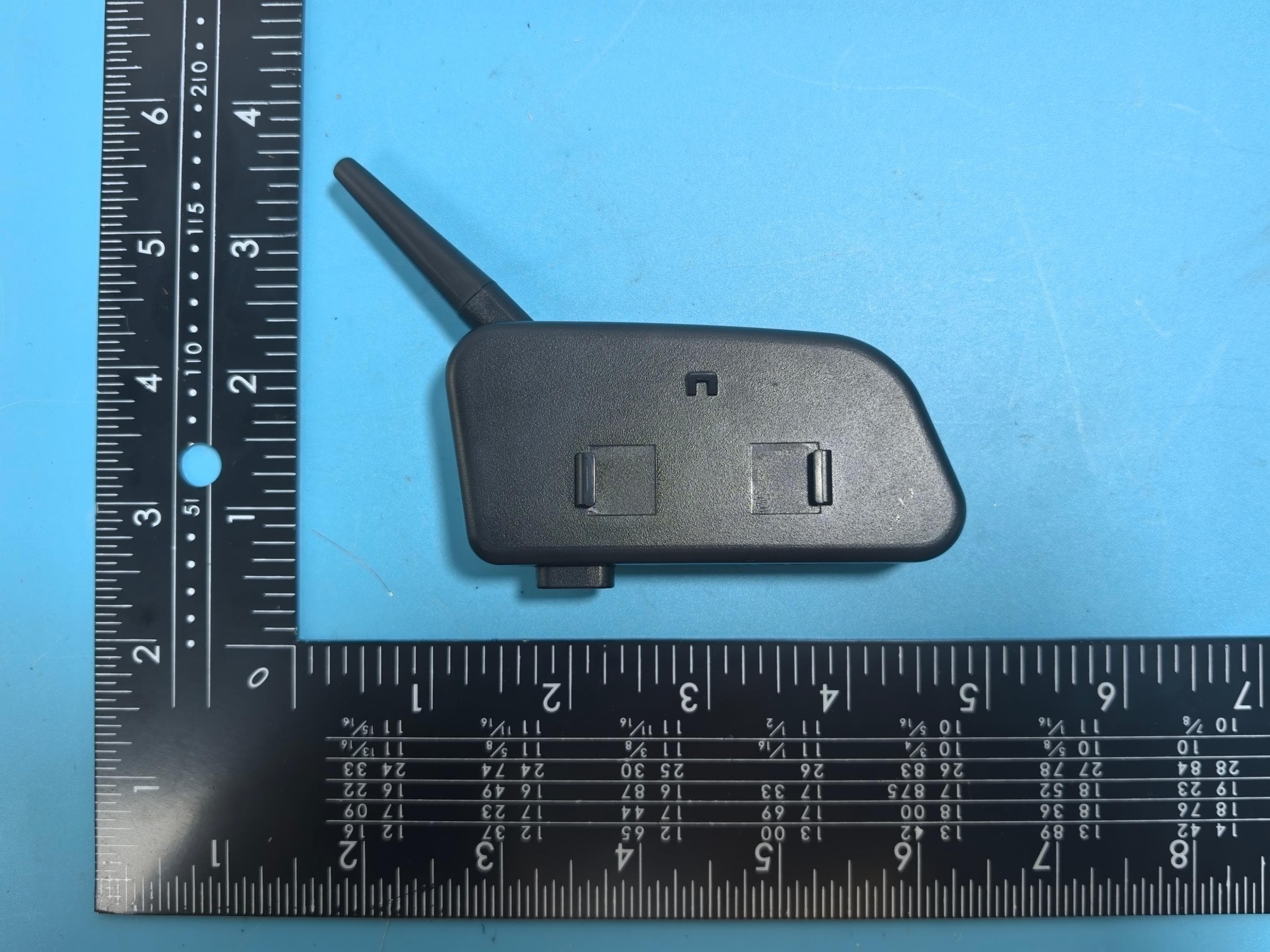 Bluetooth walkie-talkie - FCC ID 2BTTE-V6PLUS - Shenzhen Houtonsen Electronics Co., Ltd. (2)
