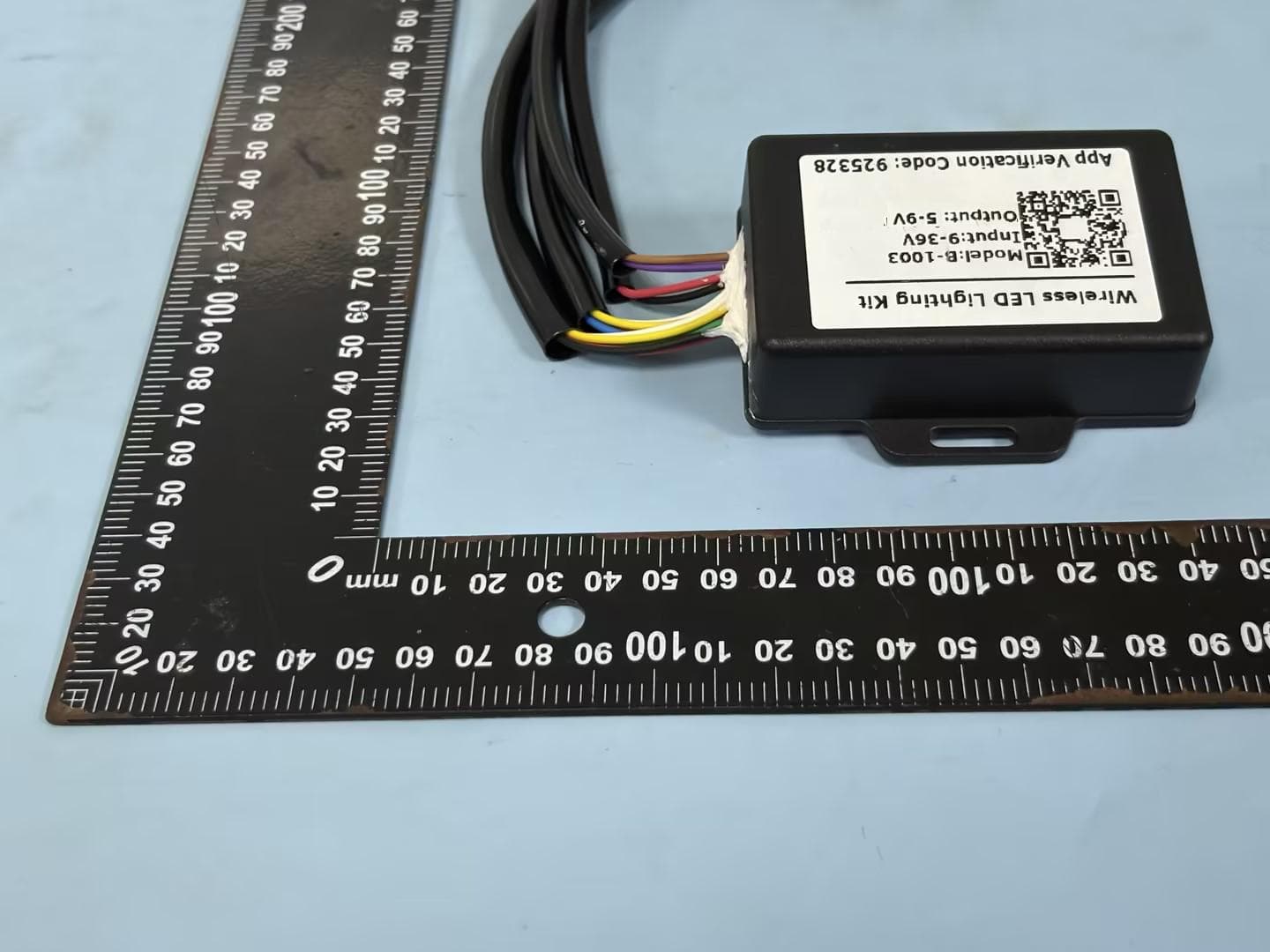 Wireless LED Lighting Kit - FCC ID 2BTTQ-B-1003 - JiangSu Dangang Intelligence Technology Co., Ltd. (4)