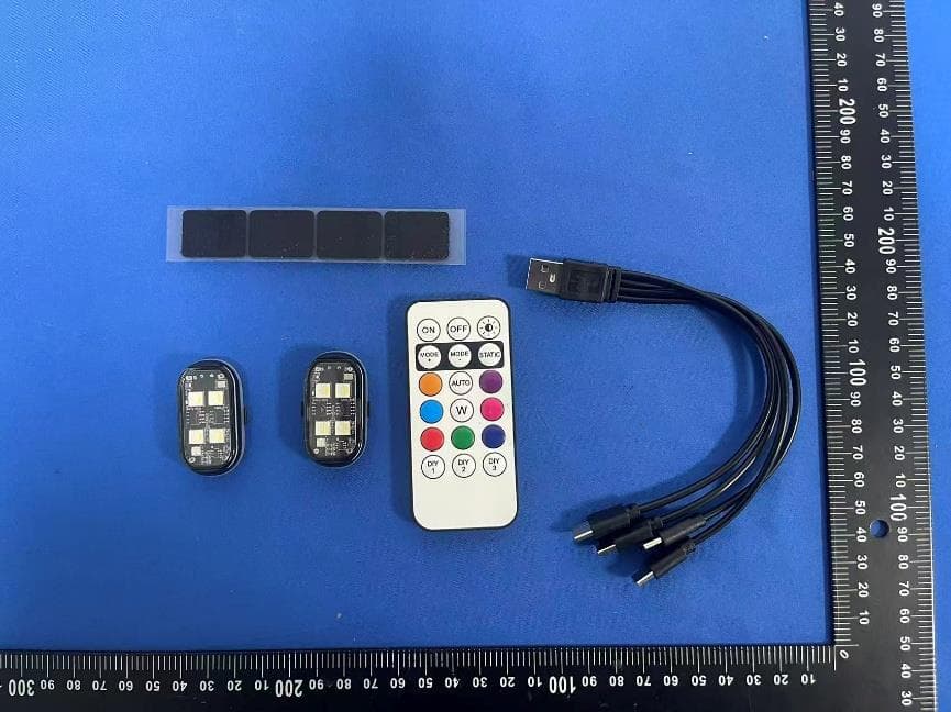 flashlight - FCC ID 2BTU3-JQ-FJYK-8 - Guangzhou Jiaquan Auto Supplies Co., Ltd. (3)