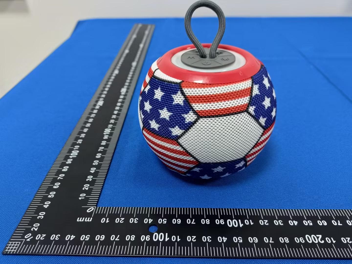 SOCCER BEATS RECHARGEABLE LED SPEAKER - FCC ID 2BTUZ-MG045 - NINGBO MASCUGE IMPORT AND EXPORT CO.,LTD (2)