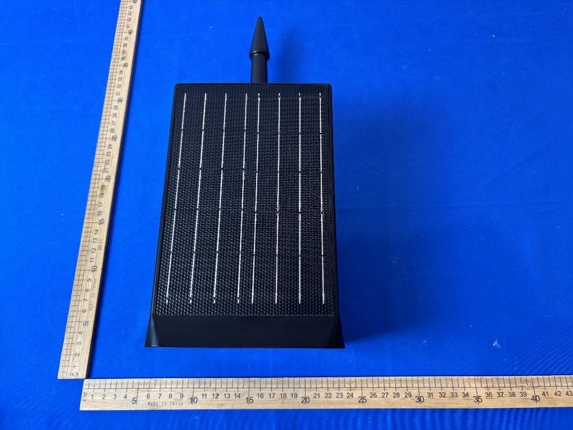 Smart Solar Spotlight - FCC ID 2BTW8-SLS1 - Green lnova Lighting Technology (Shenzhen) Limited