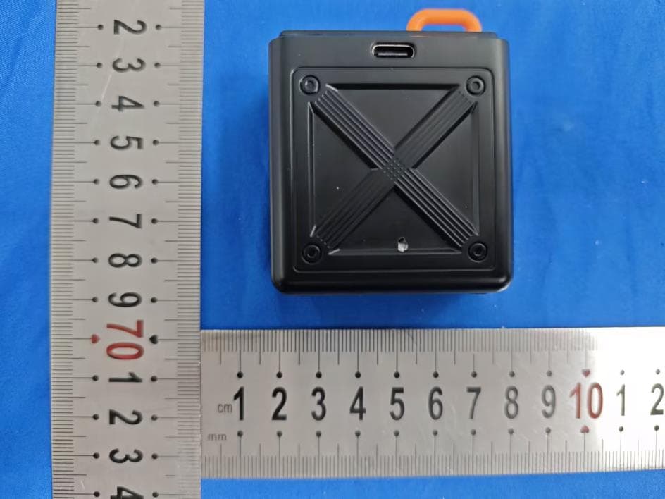 Multi-functional Bluetooth speaker - FCC ID 2BTWS-MP85 - Shenzhen Xinchuangfu Wireless Technology Co., Ltd (2)