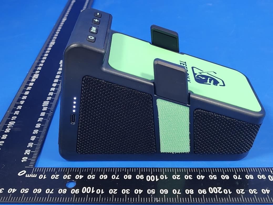 TeeBoxx Golf Speaker - FCC ID 2BTXW-AT5080 - Tee-Boxx, Inc. (2)