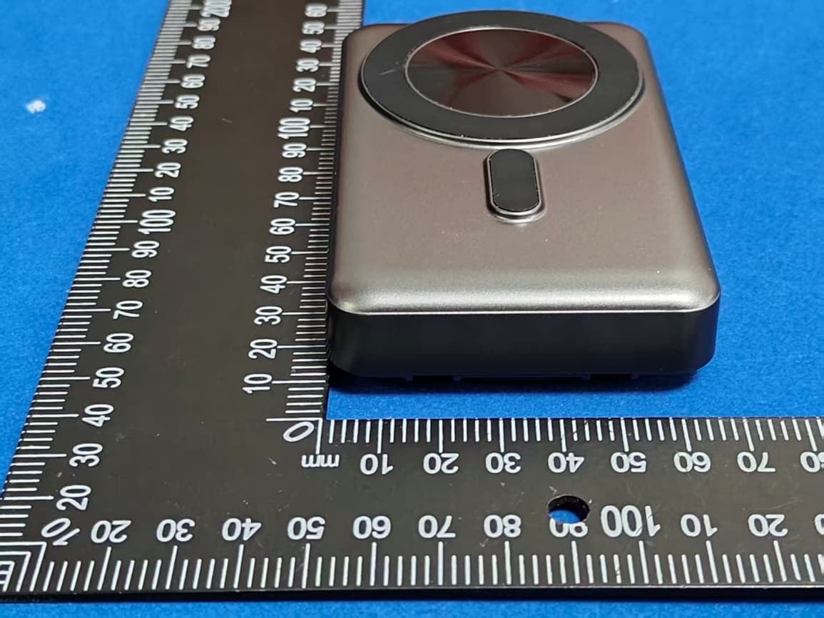 JUCANI Wireless Charging POWER BANK - FCC ID 2BTY9-PBE1020 - jucani inc (3)