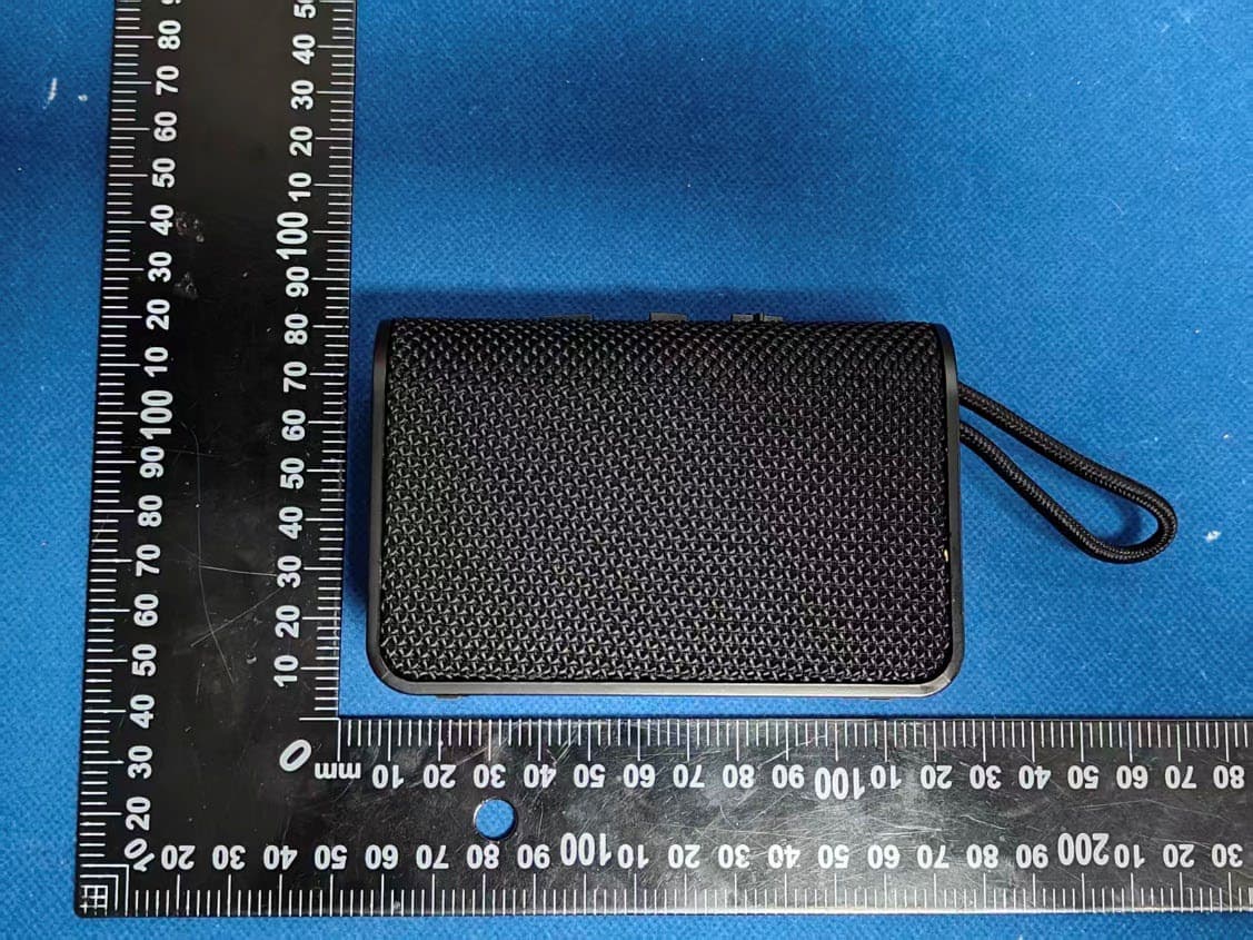Jucani Speaker-01 - FCC ID 2BTY9-SP01 - jucani inc