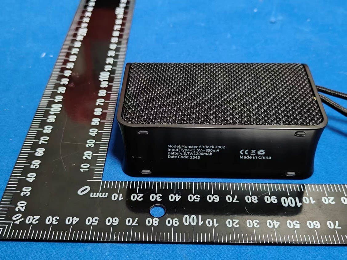 Jucani Speaker-01 - FCC ID 2BTY9-SP01 - jucani inc (4)
