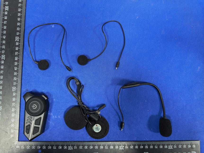 Helmet Bluetooth headphones - FCC ID 2BTYP-X10 - Shenzhen Jingyijia Technology Development Co.,Ltd. (3)