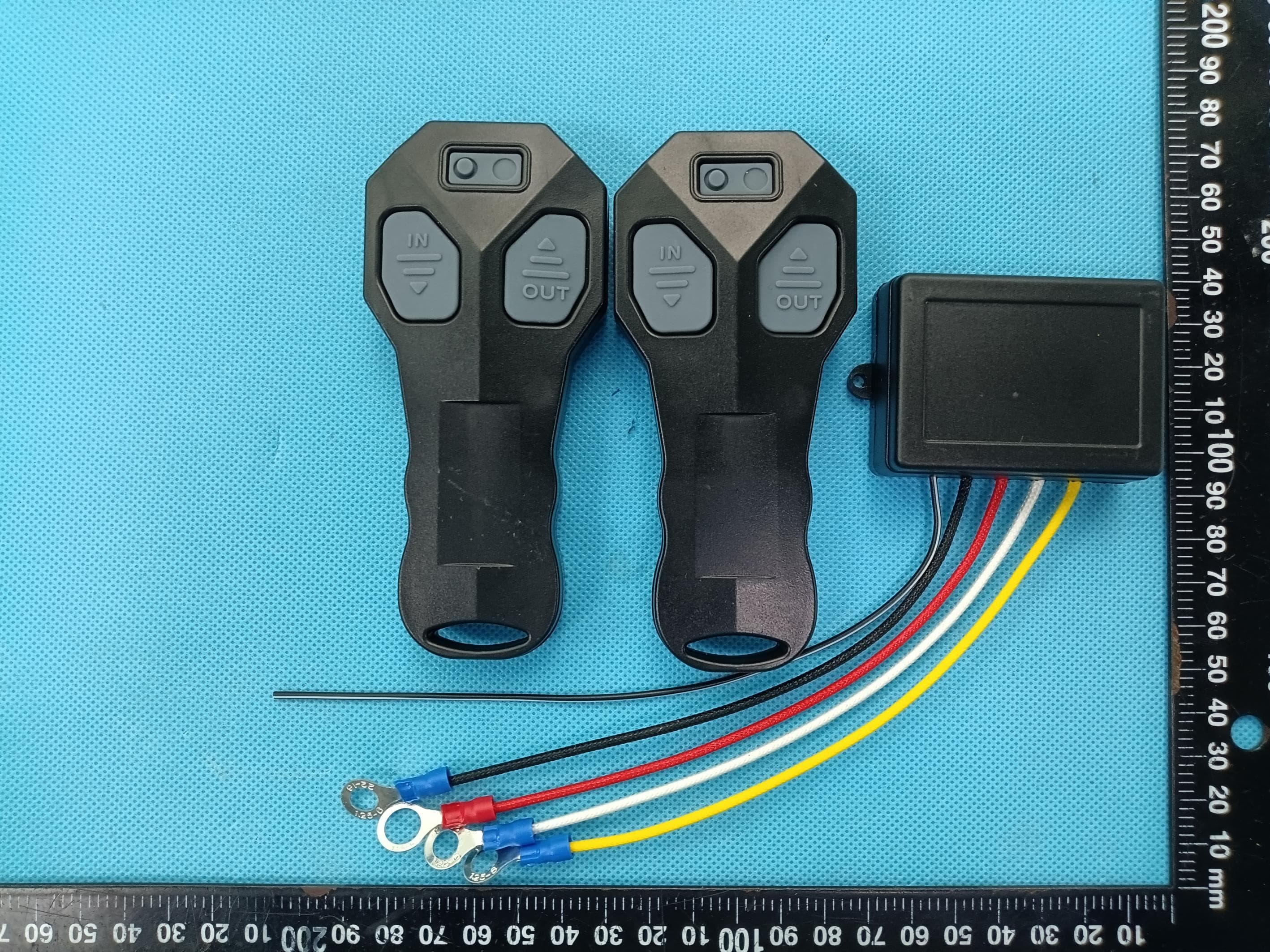 remote control - FCC ID 2BTYR-AMJ-101 - Xiangyang Aomei Jing Electronic Technology Co., Ltd.