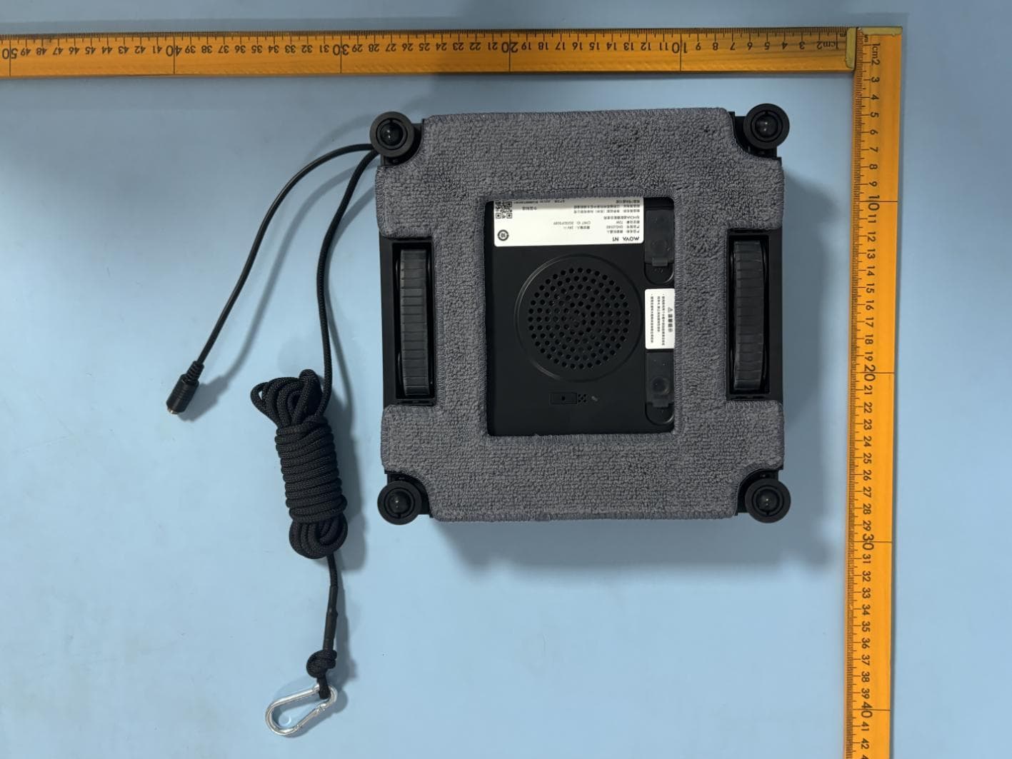 Window Cleaning Robot - FCC ID 2BU2S-WLT8016 - Jingjie Xunhang (Suzhou) Technology Co., Ltd. (2)