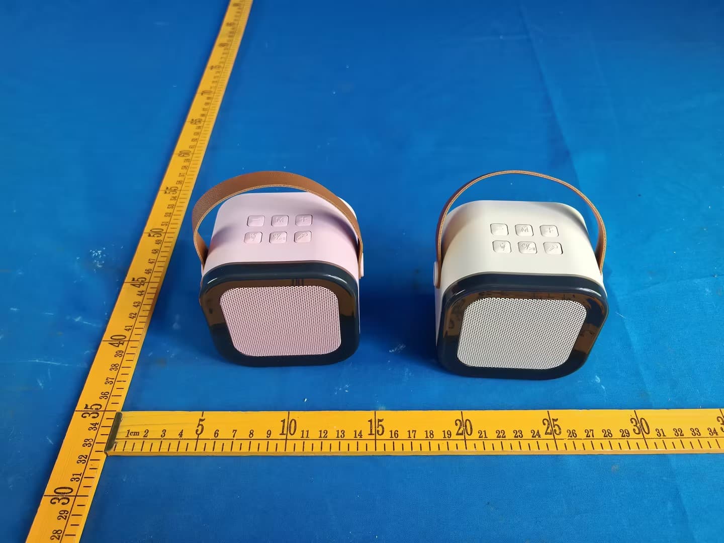 WIRELESS KARAOKE SPEAKER - FCC ID 2BU3H-K12 - Shenzhen Fixed Star Technology Co., Ltd. (2)