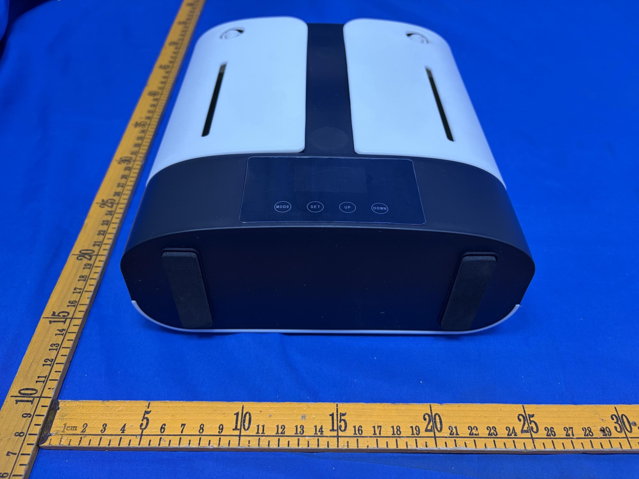 Bluetooth Fouble Spray Fragrance Machine - FCC ID 2BU4N-C800A - Zhongshan CVRAW Electrical Technology Co., LTD (3)