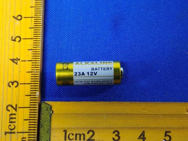 RF remote control - FCC ID 2BU5U-HFY528-4KEY - Regent Screen(WuXi) Co.,Ltd