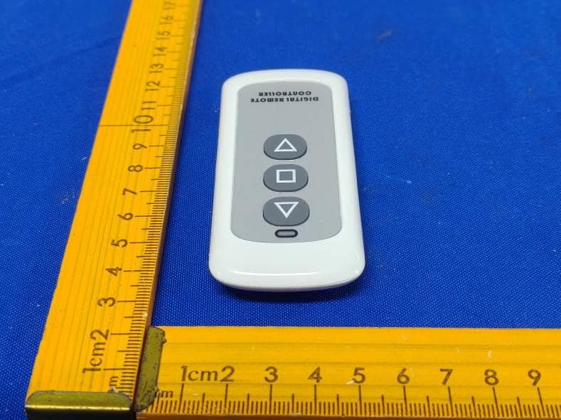 RF remote control - FCC ID 2BU5U-HFY528-4KEY - Regent Screen(WuXi) Co.,Ltd (5)