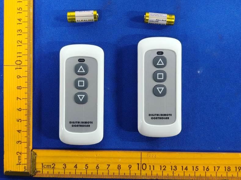 RF remote control - FCC ID 2BU5U-HFY528-4KEY - Regent Screen(WuXi) Co.,Ltd (3)