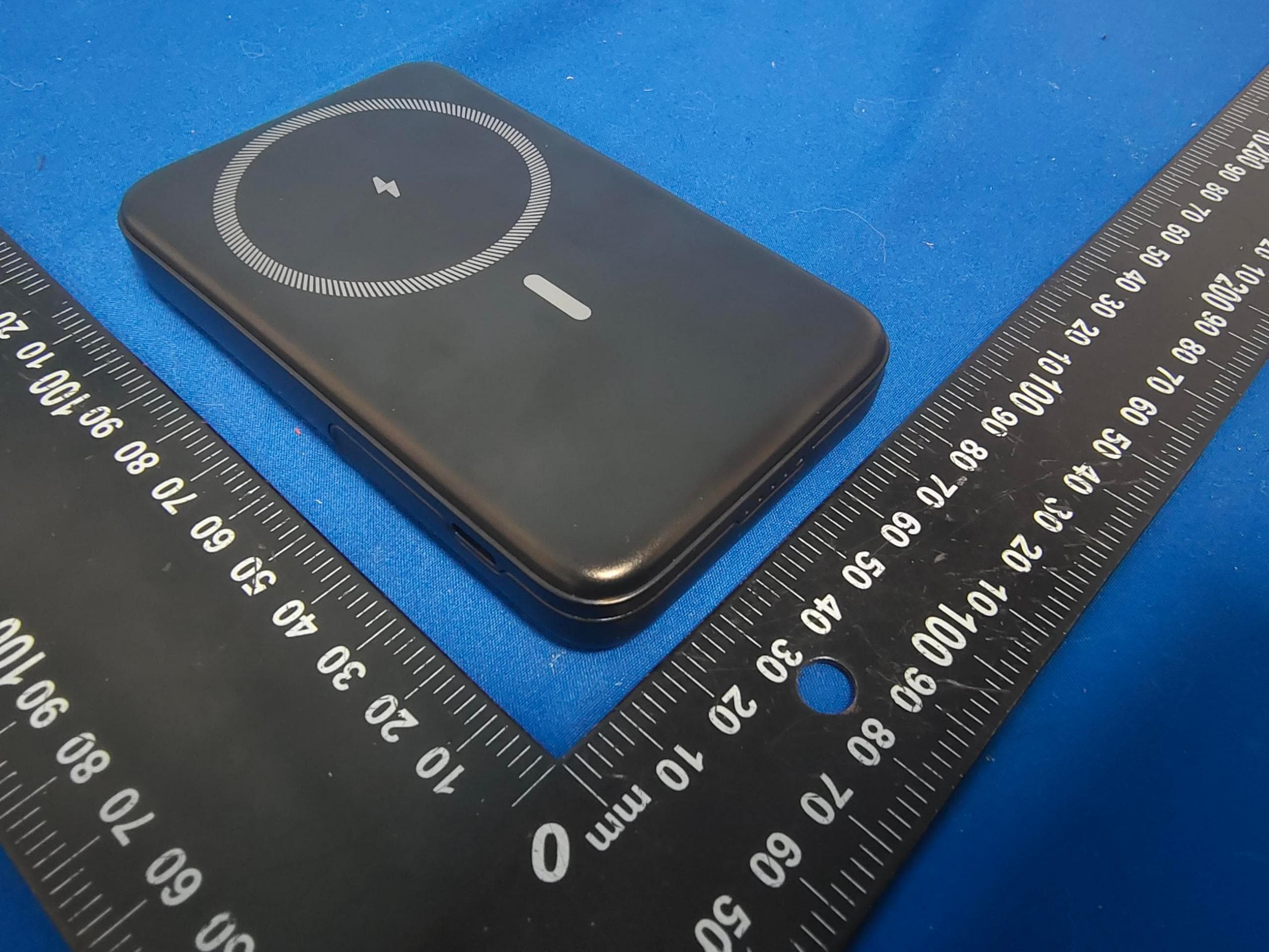 Pods Power bank - FCC ID 2BU5Y-C60 - Shenzhen Zhongchuangli Electronic Technology Co., Ltd