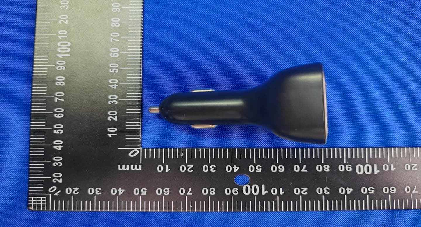 Car charger - FCC ID 2BU5Z-G38 - Dongguan Sansi Trading Co., Ltd. (4)