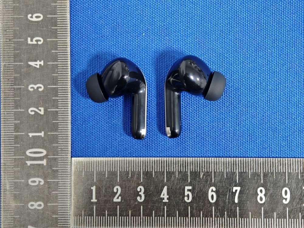 Bluetooth headset - FCC ID 2BU6I-VQ-BH32 - Guangzhou Veaqee Electronic Co.,Ltd (3)