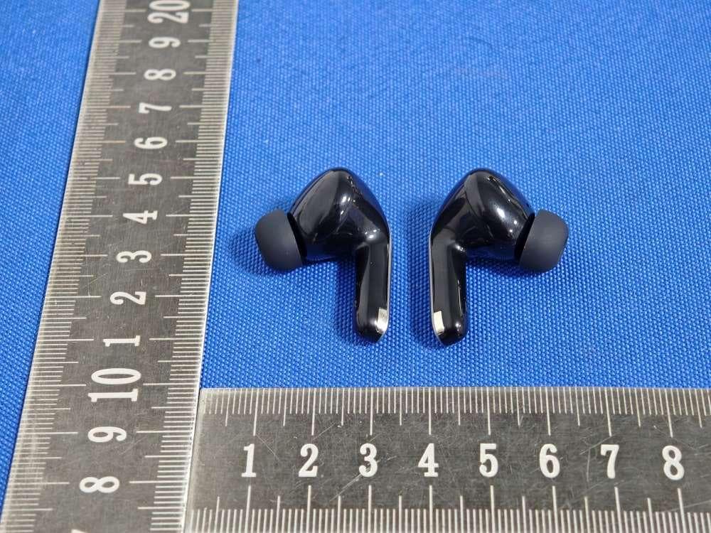 Bluetooth headset - FCC ID 2BU6I-VQ-BH32 - Guangzhou Veaqee Electronic Co.,Ltd (5)