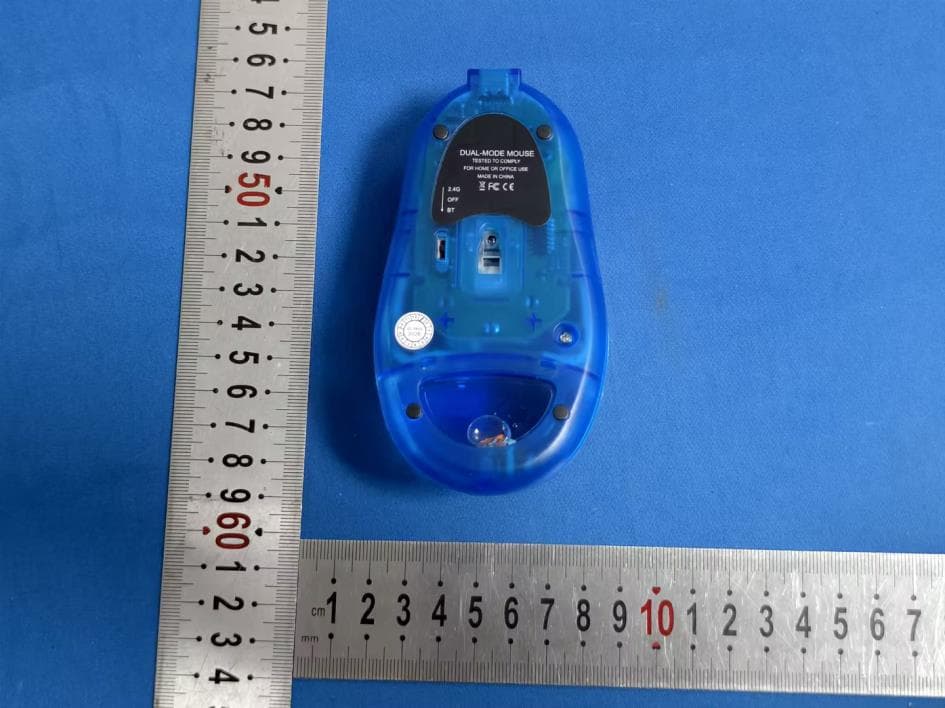 Wireless mouse - FCC ID 2BU6S-FAM1 - Frutiger Aero LLC (3)