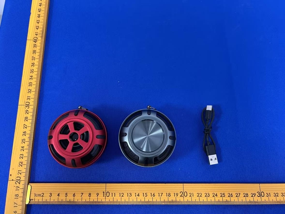 Space Capsule Mini Speaker - FCC ID 2BU7G-K2 - Guangxi Ruidafeng Electronic Technology Co., Limited (5)