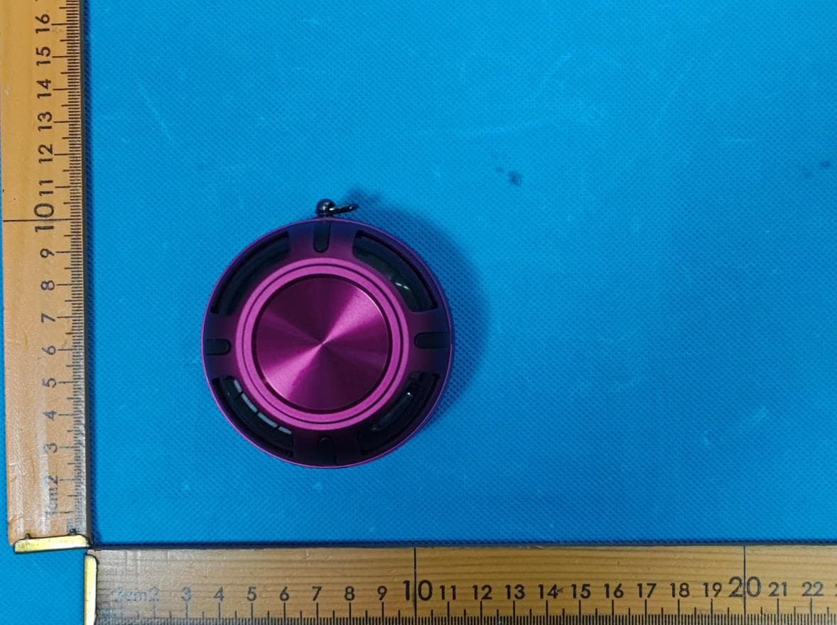 Space Capsule Mini Speaker - FCC ID 2BU7G-K2 - Guangxi Ruidafeng Electronic Technology Co., Limited (4)
