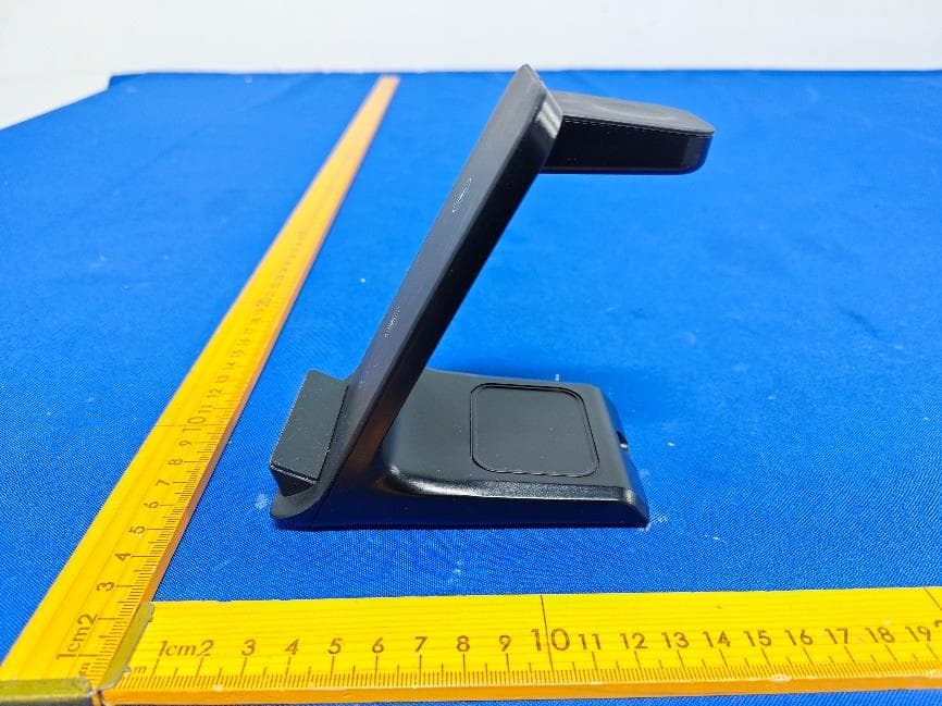 3-in-1 Wireless Charging Station - FCC ID 2BU7Z-EZ30 - Wuhan Nayi Electronic Technology Co., Ltd. (3)