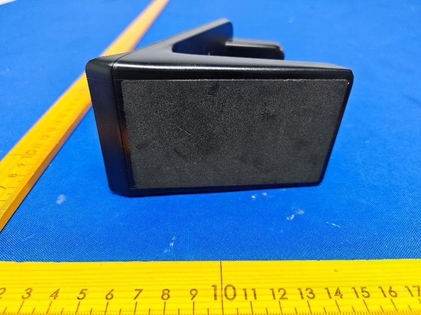 3-in-1 Wireless Charging Station - FCC ID 2BU7Z-EZ30 - Wuhan Nayi Electronic Technology Co., Ltd. (2)