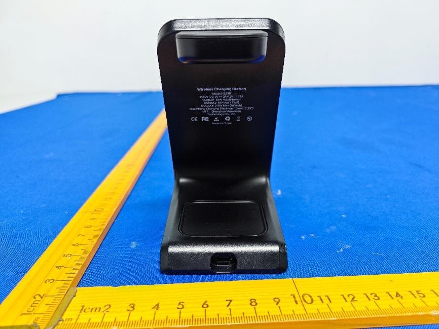 3-in-1 Wireless Charging Station - FCC ID 2BU7Z-EZ30 - Wuhan Nayi Electronic Technology Co., Ltd. (4)