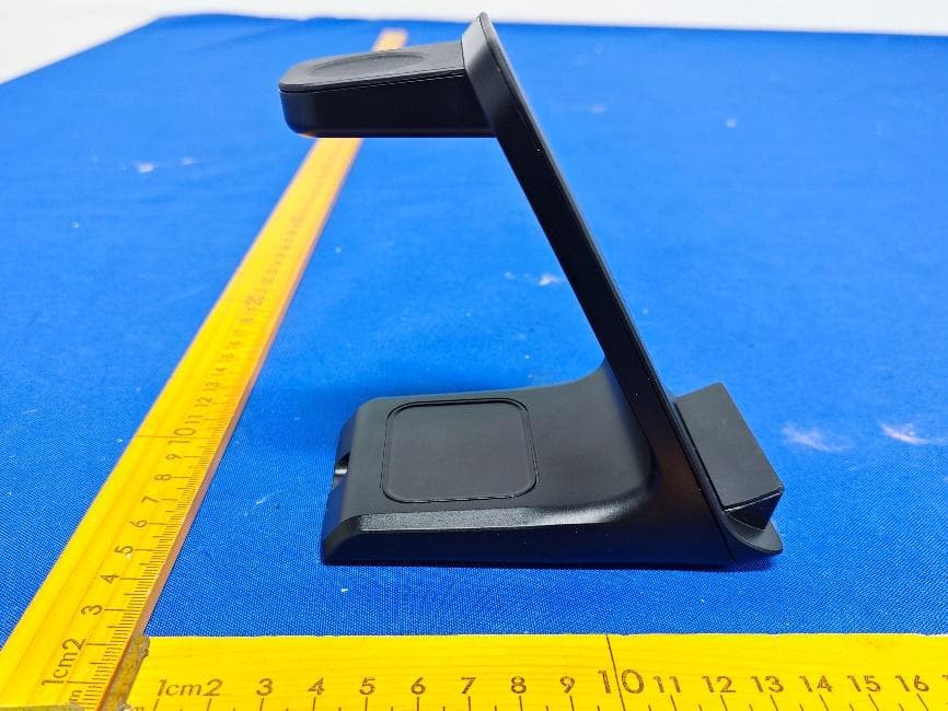 3-in-1 Wireless Charging Station - FCC ID 2BU7Z-EZ30A - Wuhan Nayi Electronic Technology Co., Ltd. (3)