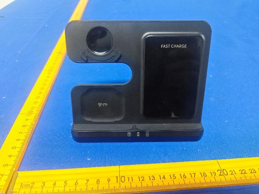 Wireless Charging Station - FCC ID 2BU7Z-Q10B - Wuhan Nayi Electronic Technology Co., Ltd. (4)