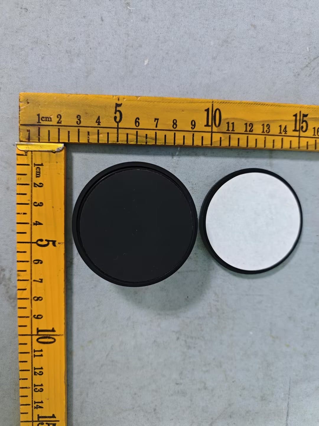 Remote control - FCC ID 2BU8F-RFBT15 - Guangdong Zhongshan Baoxi Lighting Technology Co., Ltd.