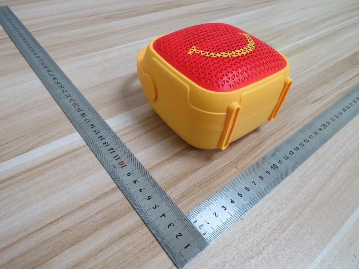 Wireless Speaker - FCC ID 2BU8M-BKCS001 - BAMKO LLC.