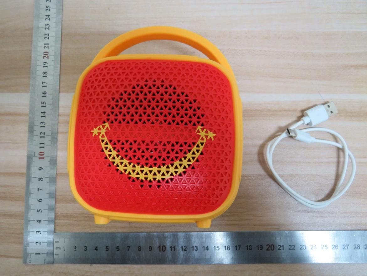 Wireless Speaker - FCC ID 2BU8M-BKCS001 - BAMKO LLC. (3)