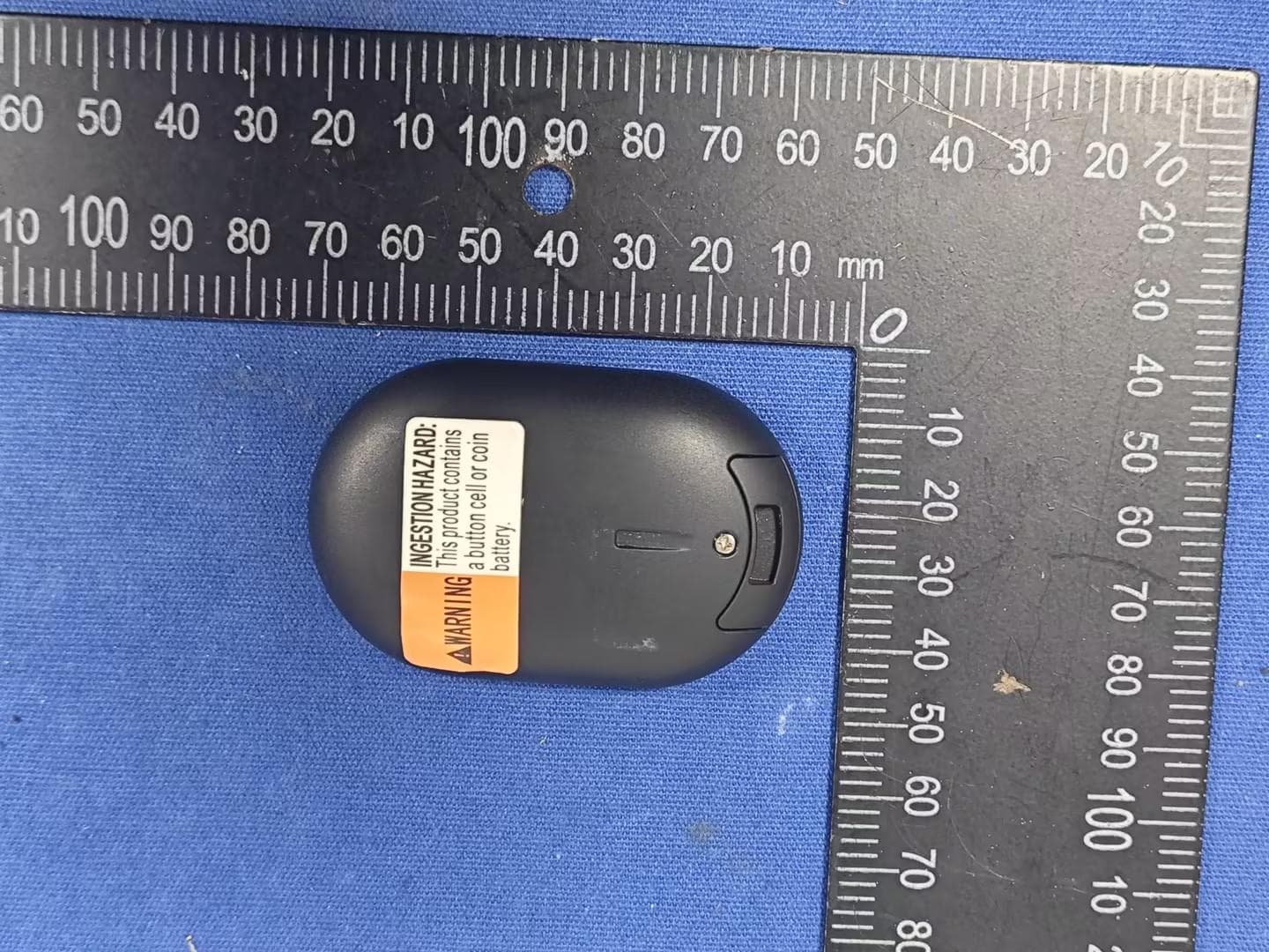 RF remote control - FCC ID 2BU9M-F8RC - Shenzhen Quanjun Technology Co.,LTD (3)