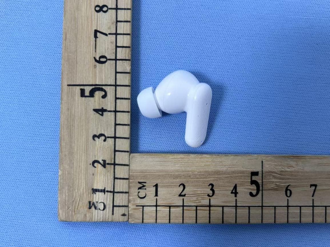 Earbuds - FCC ID 2BUCU-AB-C30 - Awdio Bots,Inc. (2)