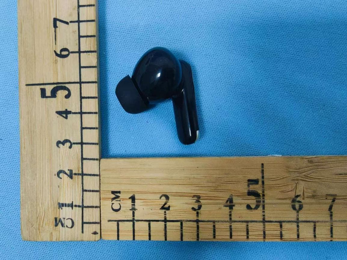 Earbuds - FCC ID 2BUCU-AB-E70 - Awdio Bots,Inc.