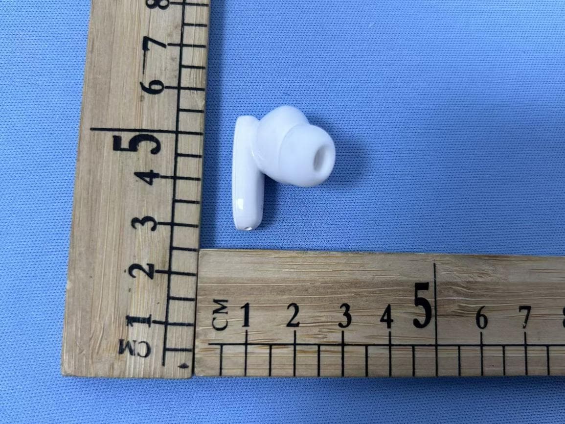 Earbuds - FCC ID 2BUCU-AB-E90 - Awdio Bots,Inc. (2)