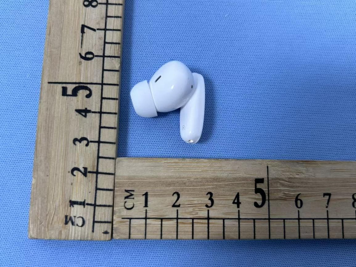 Earbuds - FCC ID 2BUCU-AB-E90 - Awdio Bots,Inc.